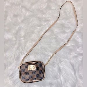 Micheal Kors • Brown MK Crossbody